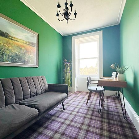 Rosebank House - 12 Guests, 6 Ensuite Bedrooms, Ev Point, Games Rooms, Wood Burner, Pet Friendly! Blairgowrie and Rattray Exterior photo
