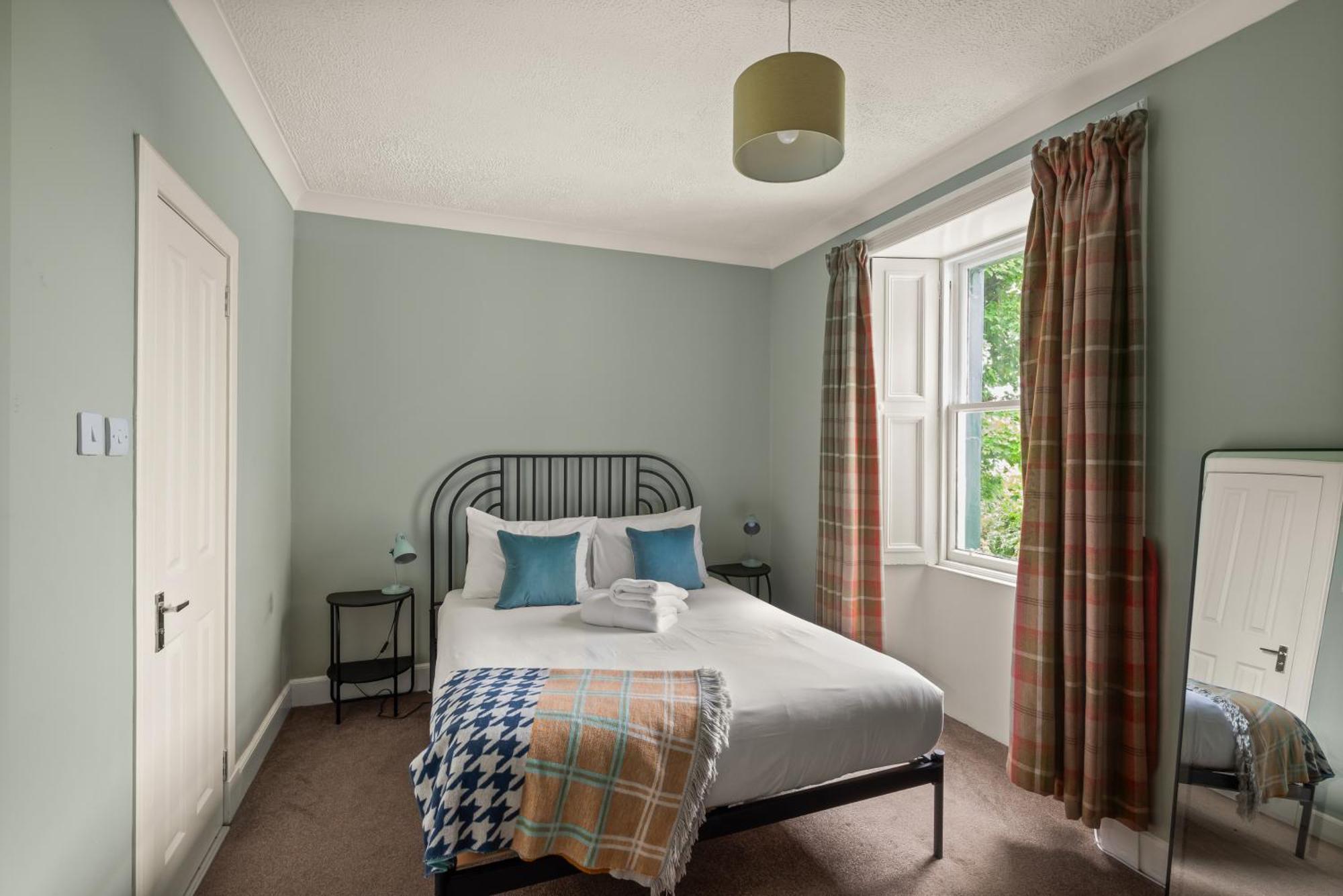 Rosebank House - 12 Guests, 6 Ensuite Bedrooms, Ev Point, Games Rooms, Wood Burner, Pet Friendly! Blairgowrie and Rattray Exterior photo